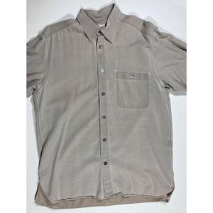 Ermenegildo Zegna button up size medium. Fits big.